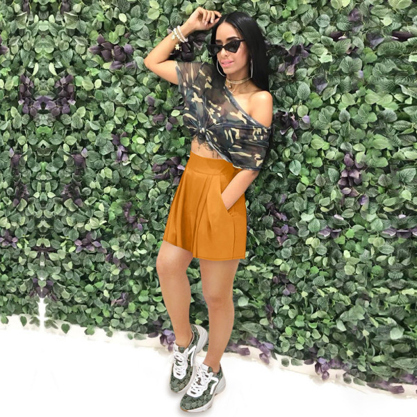 Plus Size Casual High-waisted Solid Color Short SH-390503