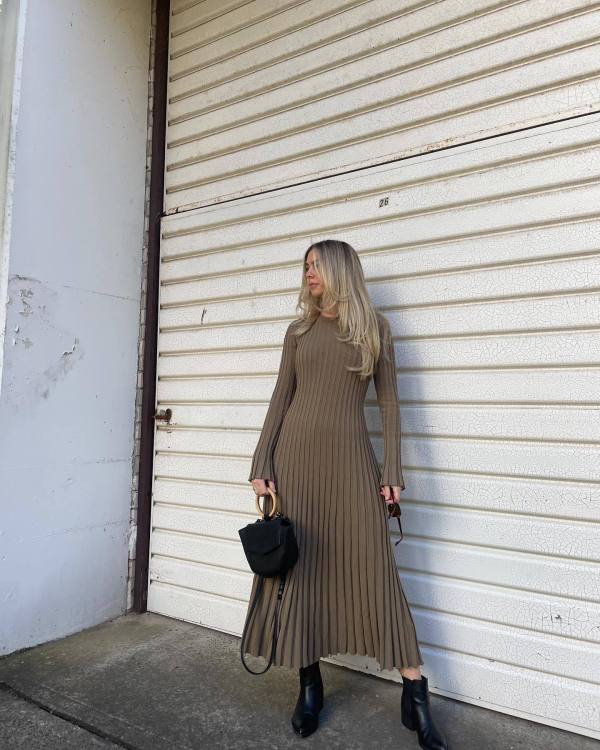 Casual Solid Knits Long Sleeve Maxi Dress GFQS-5513
