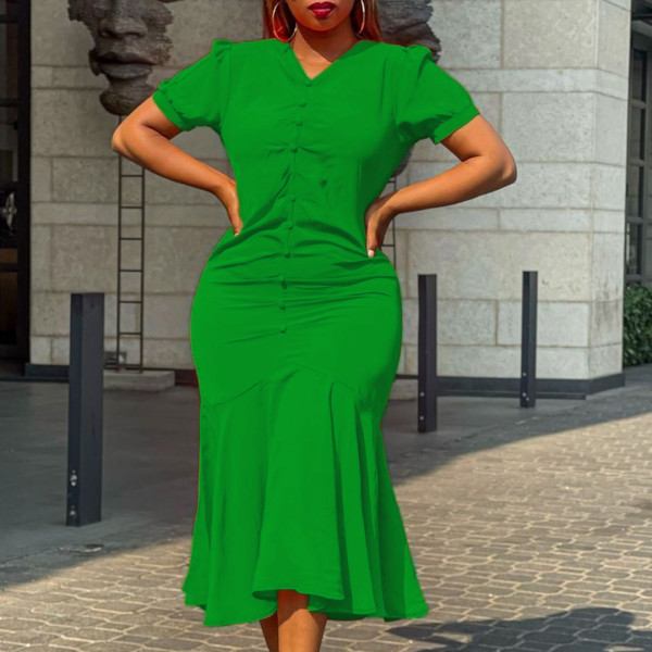 Plus Size Solid Color V Neck Short Sleeve Midi Dress GCZF-8507