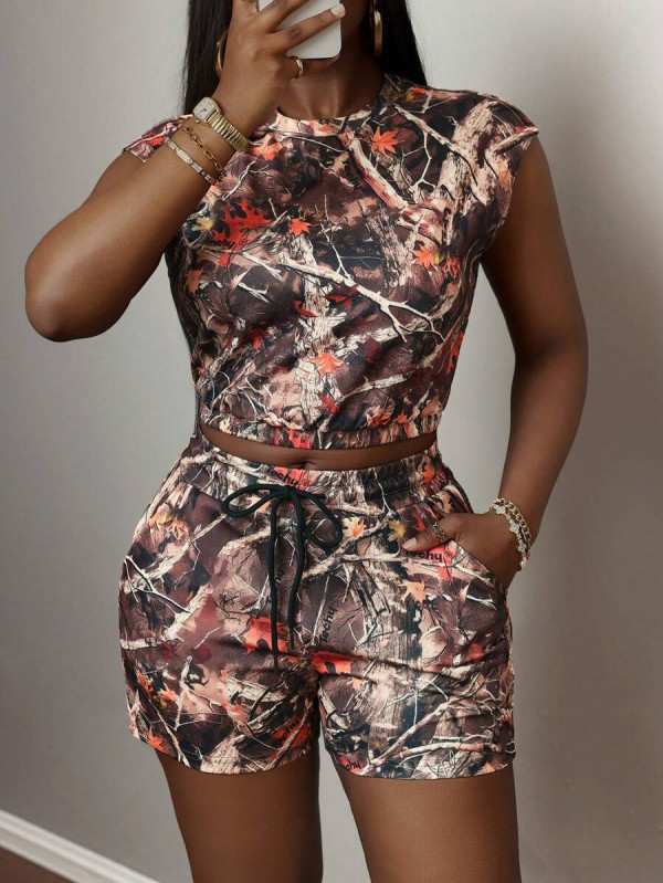 Drawstring Sports Leaf Print Casual Shorts Suit GBGF-6615