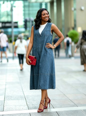 Plus Size V Neck Loose Sleeveless Denim Midi Dress GYLN-6460