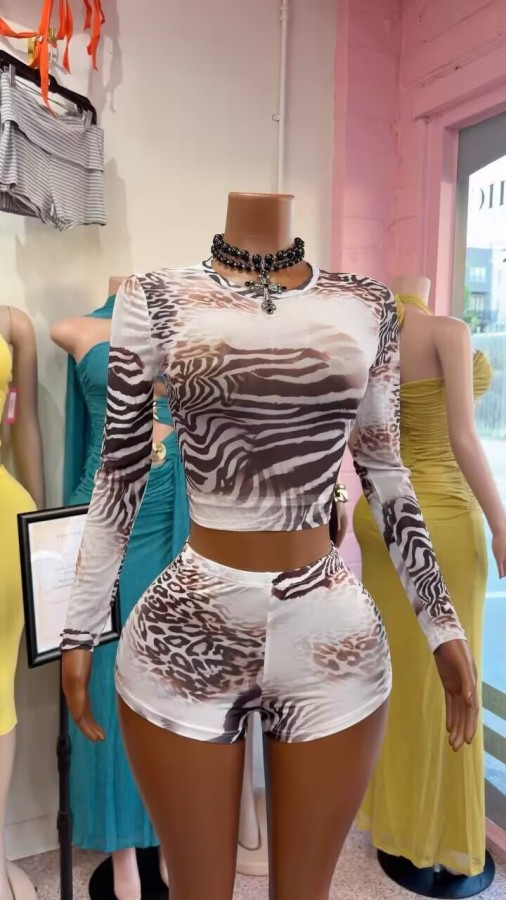 Pre Order: About 7 work days shipping Printed Long Sleeve Short Suit YUEM-202697