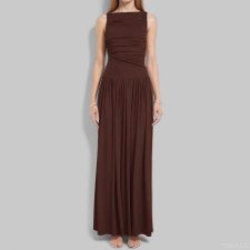 Plus Size Sleeveless Solid Color Pleated Maxi Dress GHMF-28818