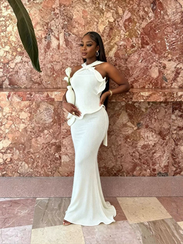 Off Shoulder Halterneck Ruffles Maxi Dress GMYU-11548