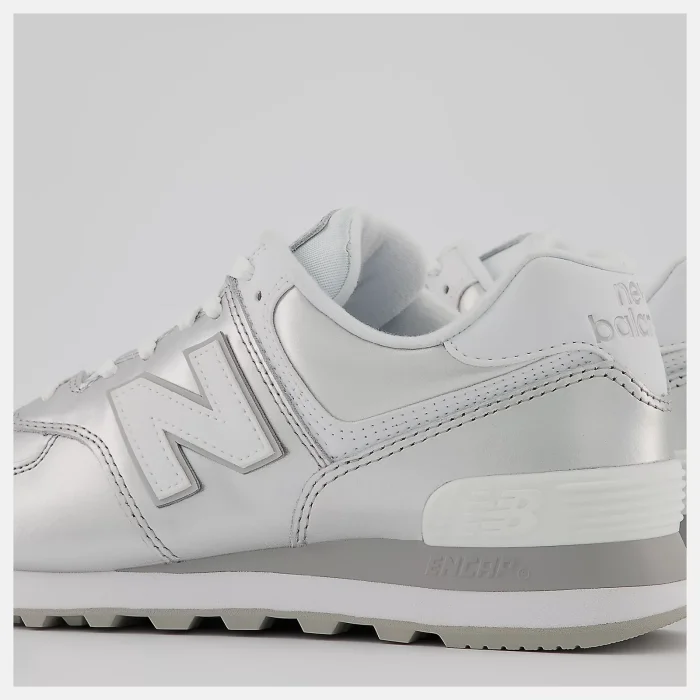 NEW BALANCE 574