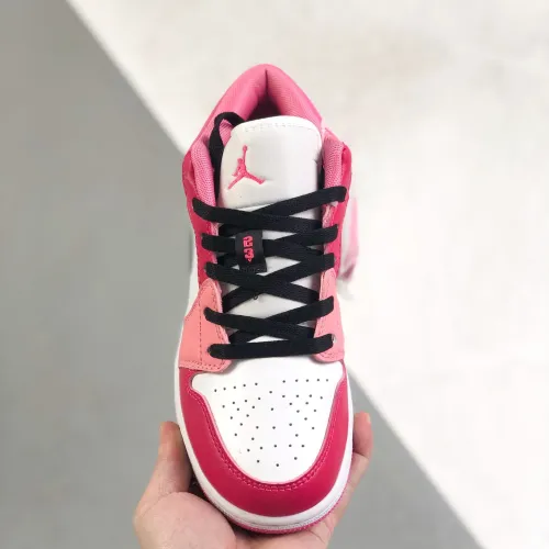 Nike Air Jordan 1 Low Top Sneakers Shoes Gr. 36-39
