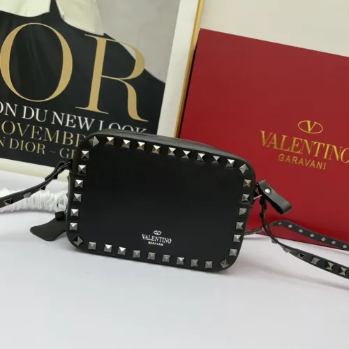 Valentino Women Shoulder Bags 18*12*6cm