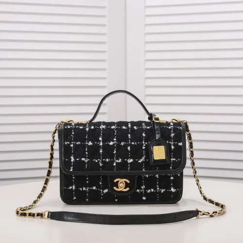Chanel Chain Shoulder Bags Size 25*18*7cm Black White