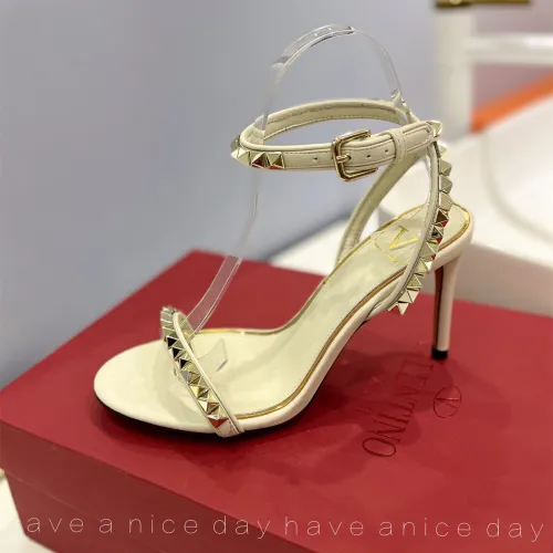 Valentino Rockstud Goatskin Pumps Size 35-41 4-Color