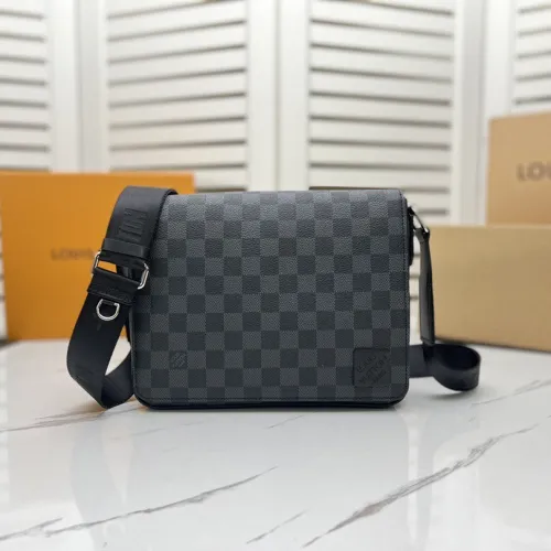 Louis Vuitton N42710 District Men Bags Size 26*20*7cm