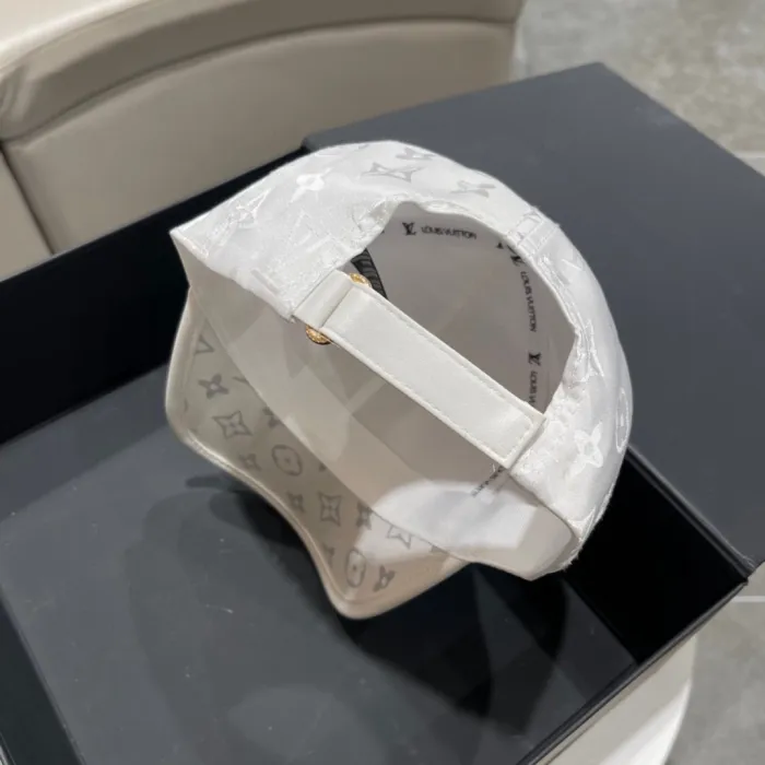 Louis Vuitton Baseball Cap 2-Color