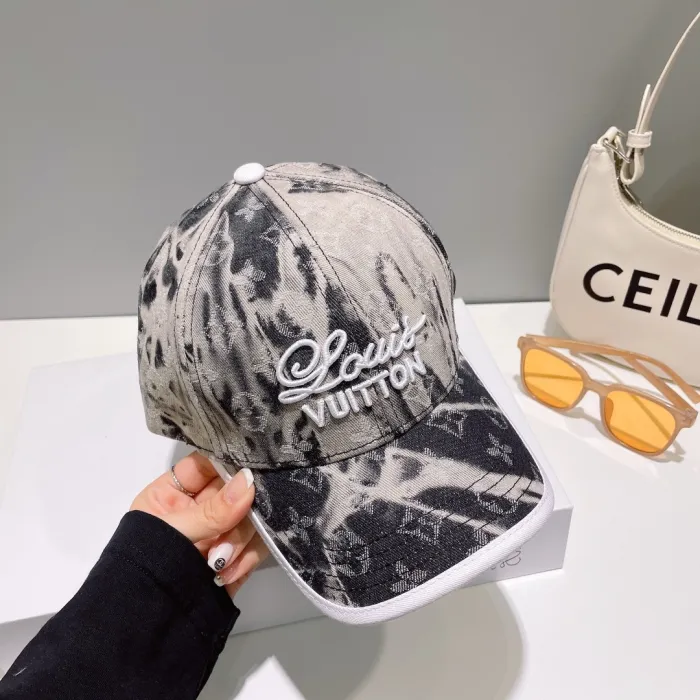 Louis Vuitton Baseball Cap 2-Color