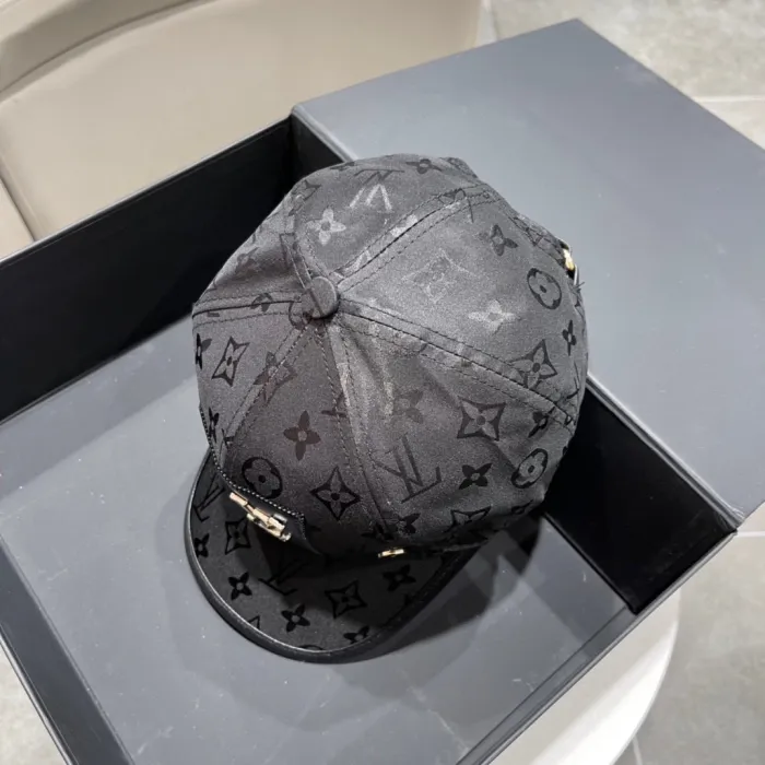 Louis Vuitton Baseball Cap 2-Color
