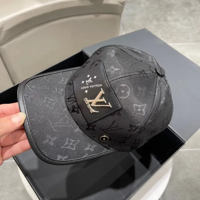 Louis Vuitton Baseball Cap 2-Color