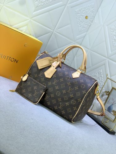 Louis Vuitton Speedy P9 Bandoulière 30 Monogram Leather Travel Bags Size 30*21*7cm
