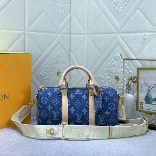 Louis Vuitton Monogram Eclipse Reverse Keepall 25 Travel Bags Size 25*15*11cm