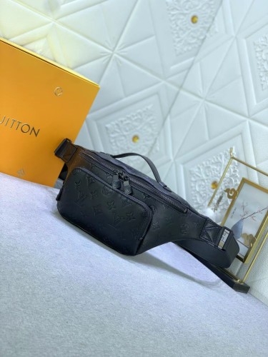 Louis Vuitton Rush Monogram Shadow Men Bags Size 30*15*8cm