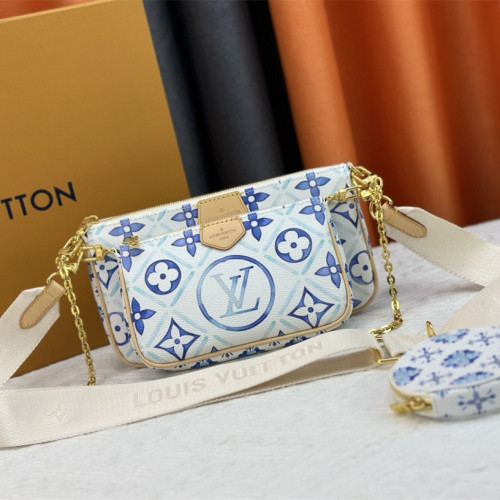 Louis Vuitton M25374 Multi Pochette Accessoires Shoulder Bags Size 24*13.5*4cm