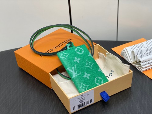 Louis Vuitton M83153 Card Holder Size 7.5*10*0.5cm