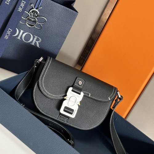 Dior Oblique Men Shoulder Bags Size 19.5*13*4.3cm