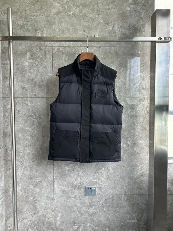 Canada Goose Paradigm Freestyle Vest-WD Men Winter Vest Size XS-XXL