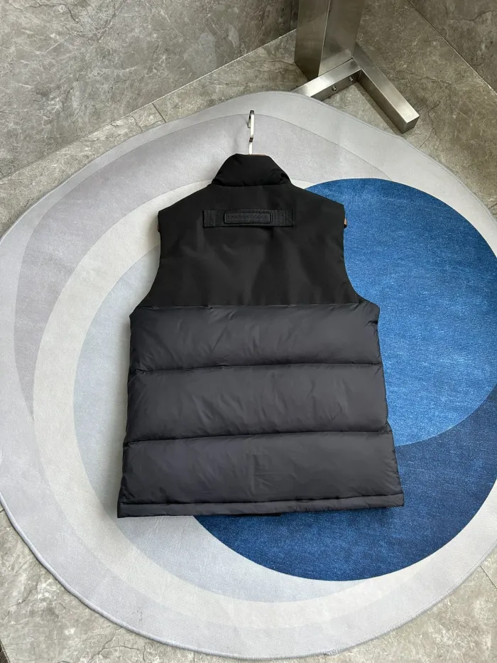 Canada Goose Paradigm Freestyle Vest-WD Men Winter Vest Size XS-XXL