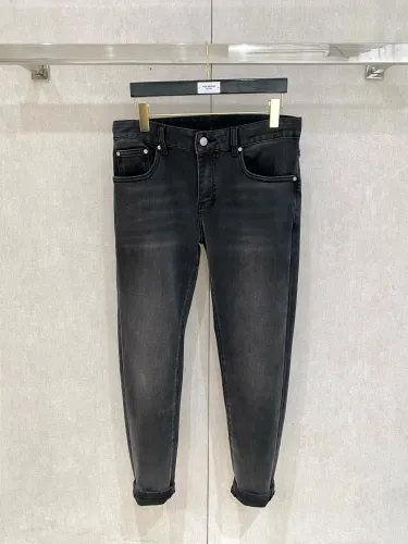 Burberry Jeans Men Size 29-38