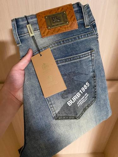 Burberry Jeans Men Size 28-38