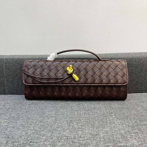 Bottega Veneta Andiamo Clutch 30*13*4cm