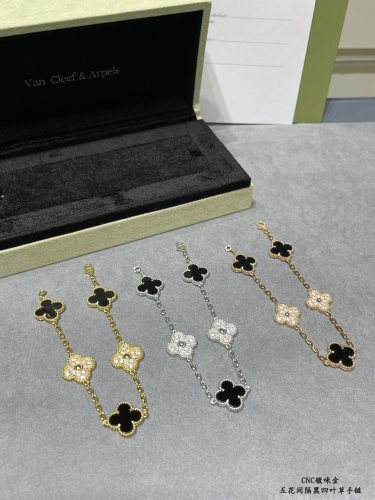Van Cleef & Arpels Bracelet
