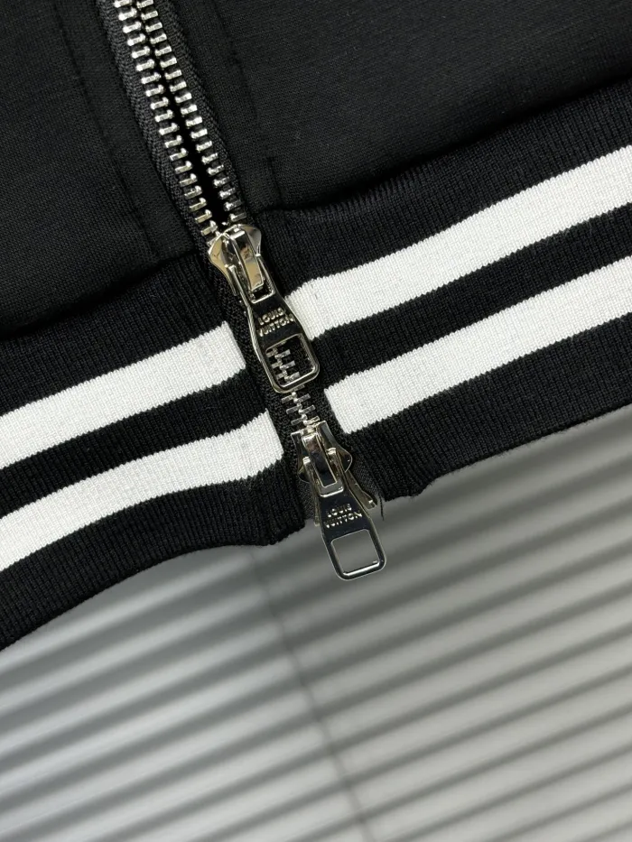 Louis Vuitton Unisex Jogging suit Size M-XXXL