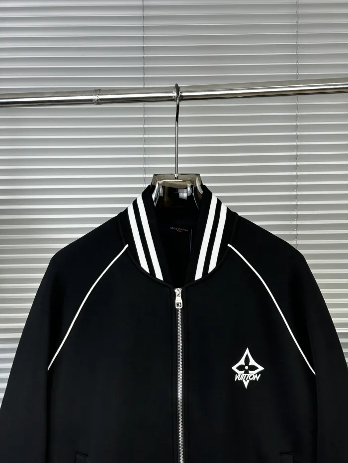 Louis Vuitton Unisex Jogging suit Size M-XXXL