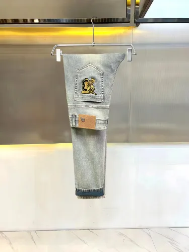 Burberry Jeans Men Size 29-38