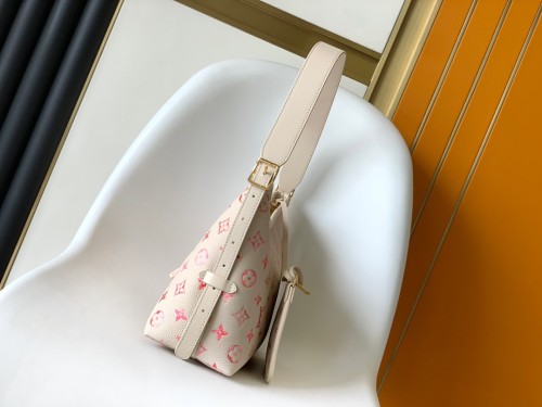 Louis Vuitton M24652 CarryAll Women Bags Size 29*24*12cm