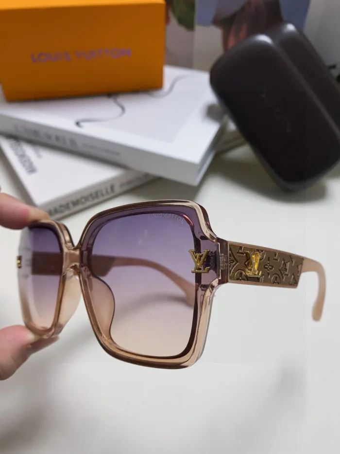 Louis Vuitton Sunglasses 4-Color