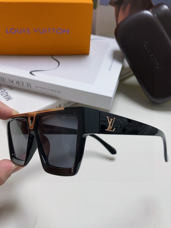 Louis Vuitton Sunglasses 3-Color