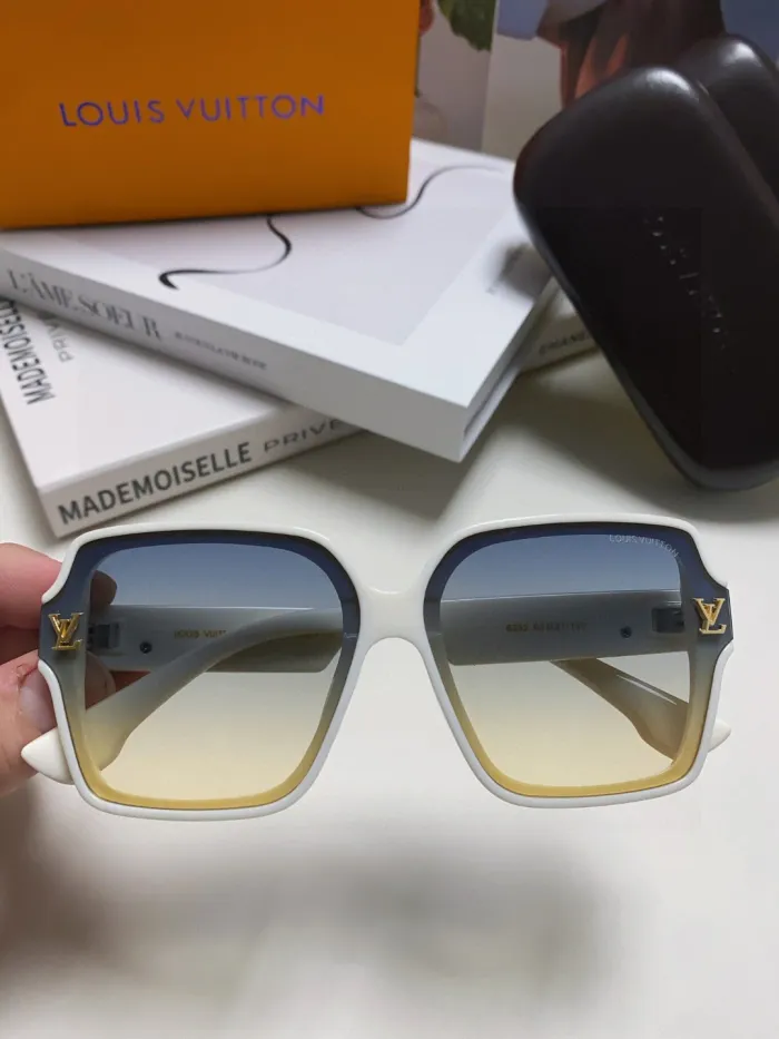 Louis Vuitton Sunglasses 4-Color