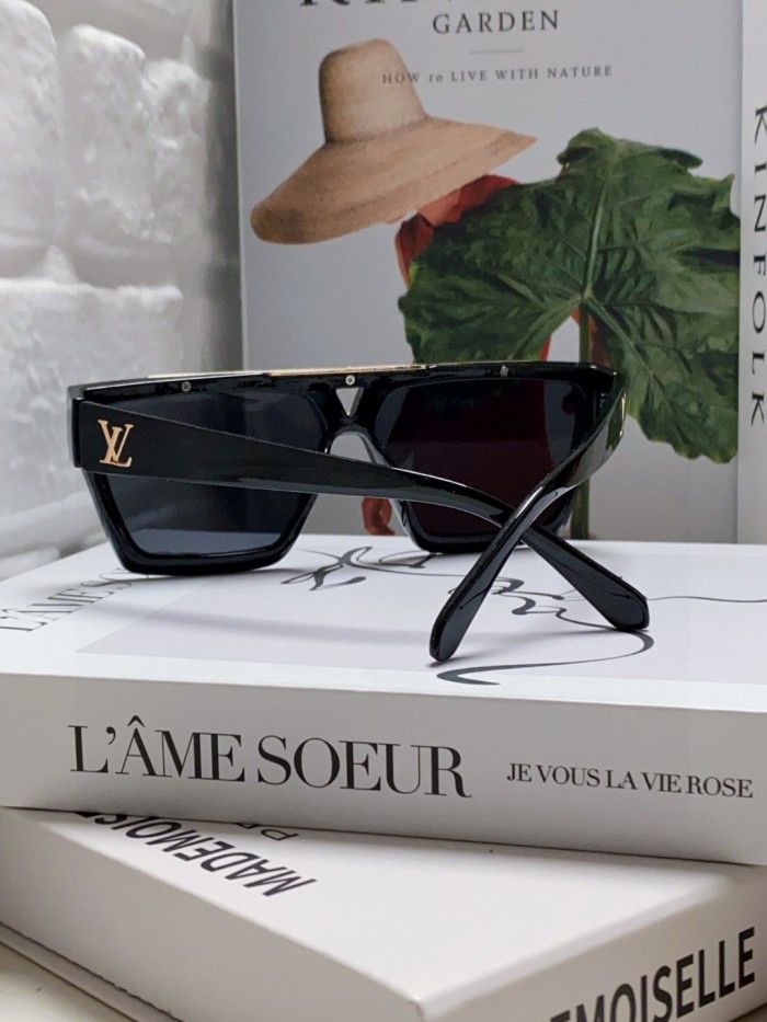 Louis Vuitton Sunglasses 3-Color