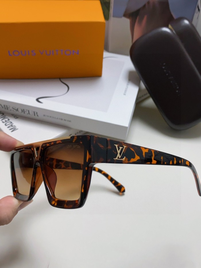 Louis Vuitton Sunglasses 3-Color
