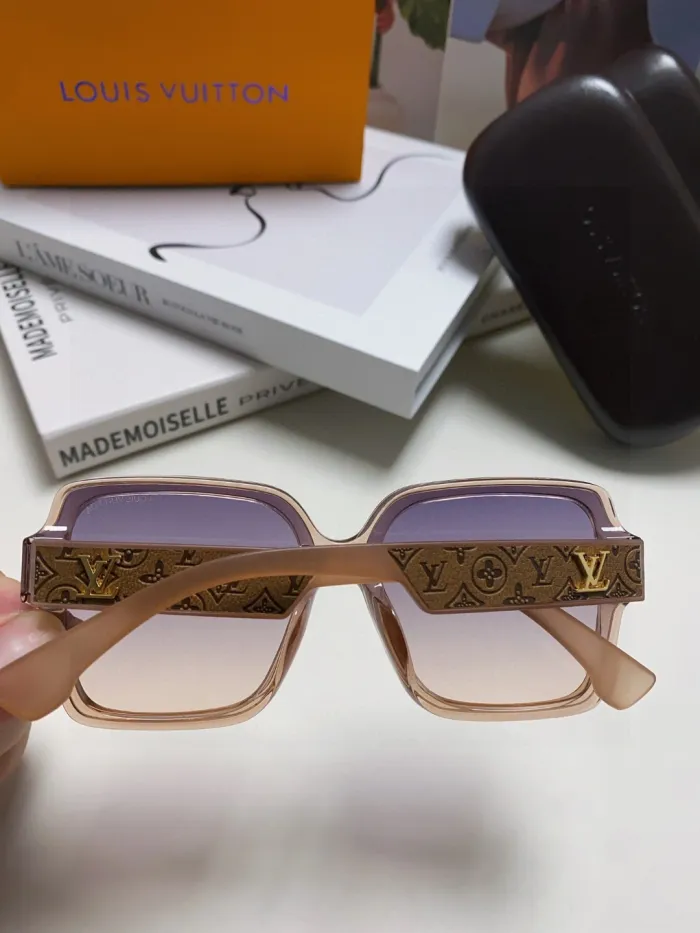 Louis Vuitton Sunglasses 4-Color
