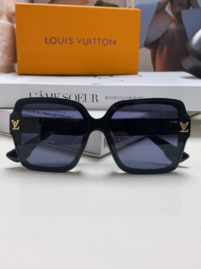 Louis Vuitton Sunglasses 4-Color