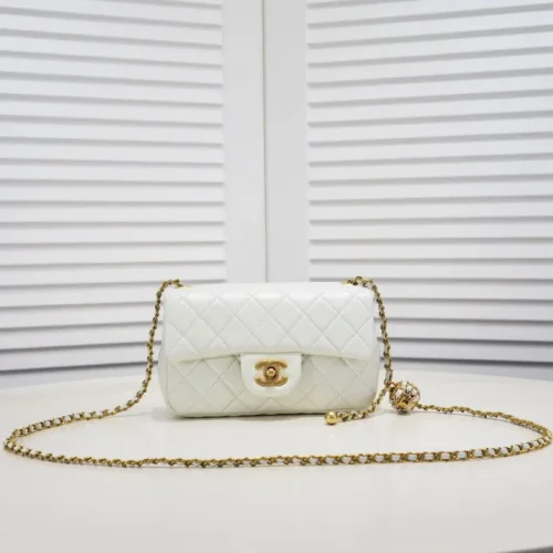 Chanel Chain Shoulder Bags Size 20*13*7cm