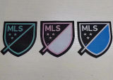 打印在衣服左袖 2022 MLS Patch (You can buy it and tell us which jersey to print it on. 2022 美职联章 打印在衣服左袖. 欧洲联赛的在右袖)