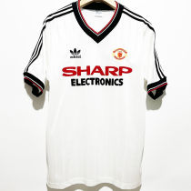 1982/83 M Utd Away White Retro Soccer Jersey