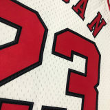 1997/98 Bulls JORDAN #23 White Retro NBA Jerseys 热压