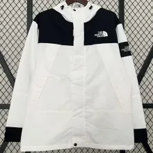 2024/25 THE N FACE White Windbreaker 有帽