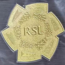 金色 RSL Al Nassr Gold Patch 2024/25 左袖 沙特联赛袖章 (You can buy it alone OR tell us which jersey to print it on. )