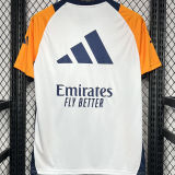 2024/25 RM White Training Fans Jersey 背后有广告