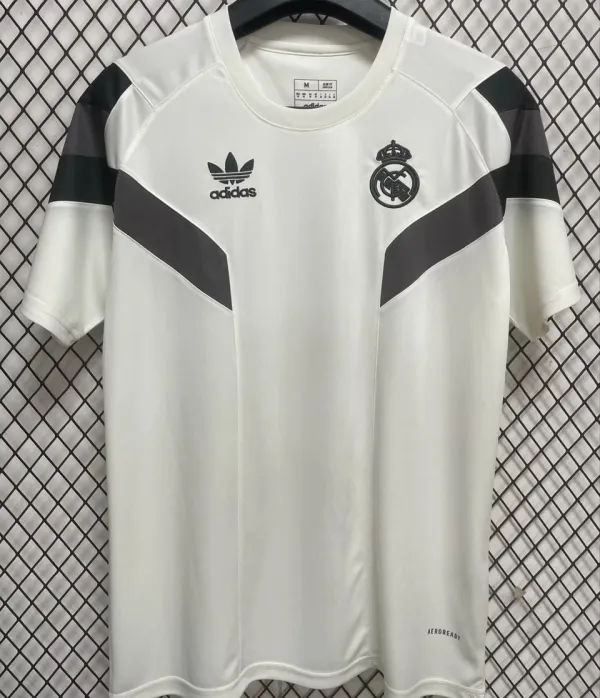 2024/25 RM White Training Fans Jersey
