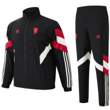 2024/25 M Utd Black Windbreaker Embroidered Logo （刺绣队徽）（A Set）